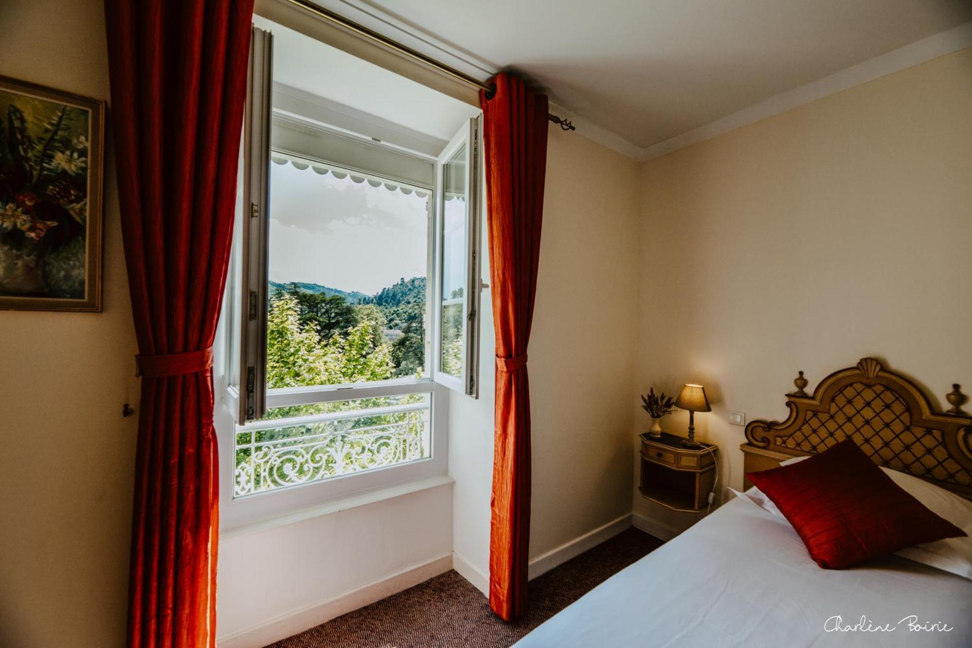 Grand Hotel Des Bains Vals-les-Bains Kültér fotó