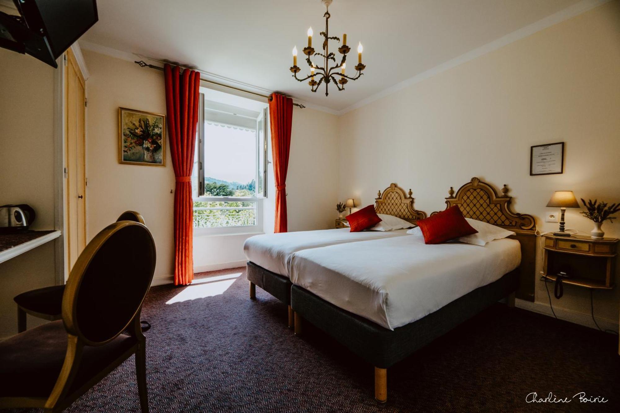 Grand Hotel Des Bains Vals-les-Bains Kültér fotó